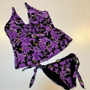 Bikini Bay Clothing Co.  Tankini.   Sz M.  Nylon blend. Black purple